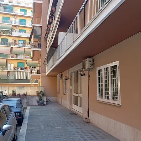 Apartmán Lella's House Vicino Metro A 3 Min A Piedi