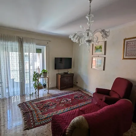 Lella's House Vicino Metro A 3 Min A Piedi Apartmán *
