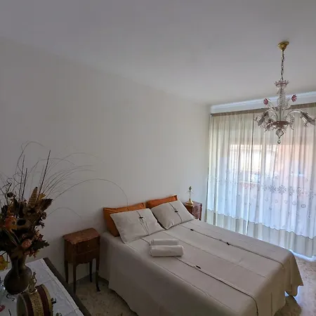 Lella's House Vicino Metro A 3 Min A Piedi *